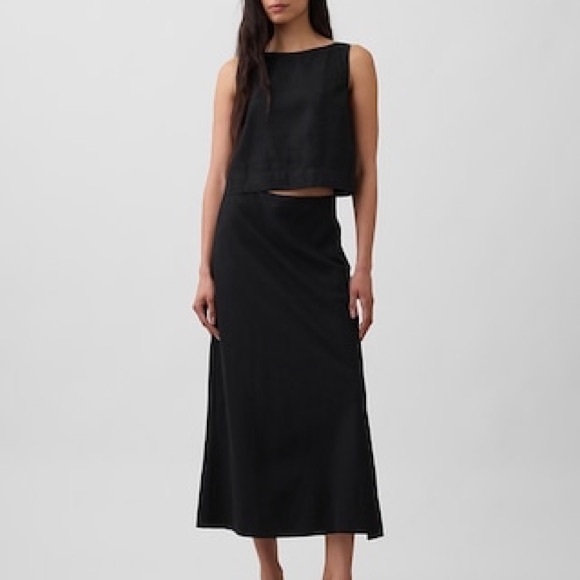 GAP Dresses & Skirts - GAP Black Maxi Skirt - Sleek Bias Silhouette